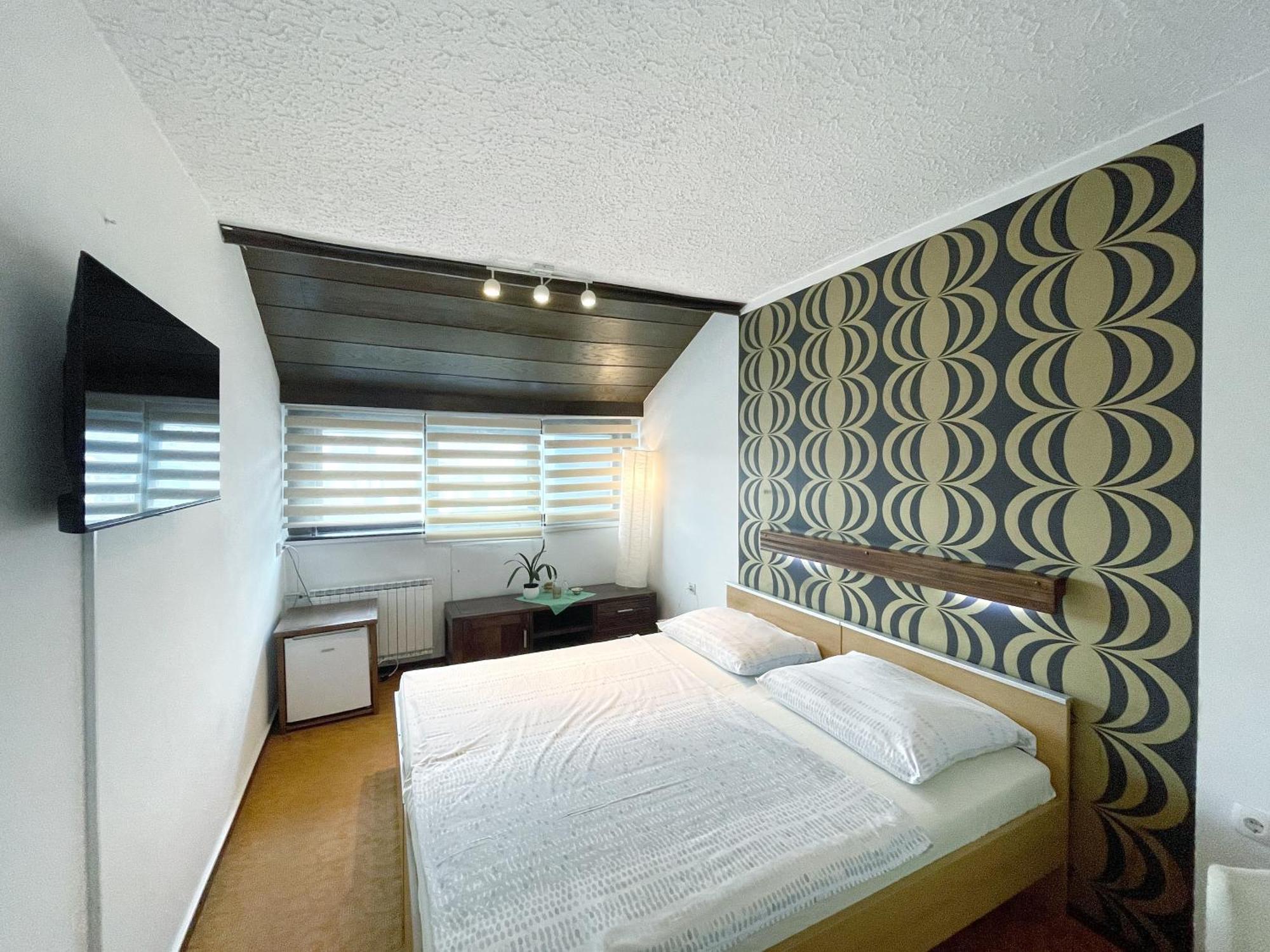 فيلينيه Reich Motel المظهر الخارجي الصورة