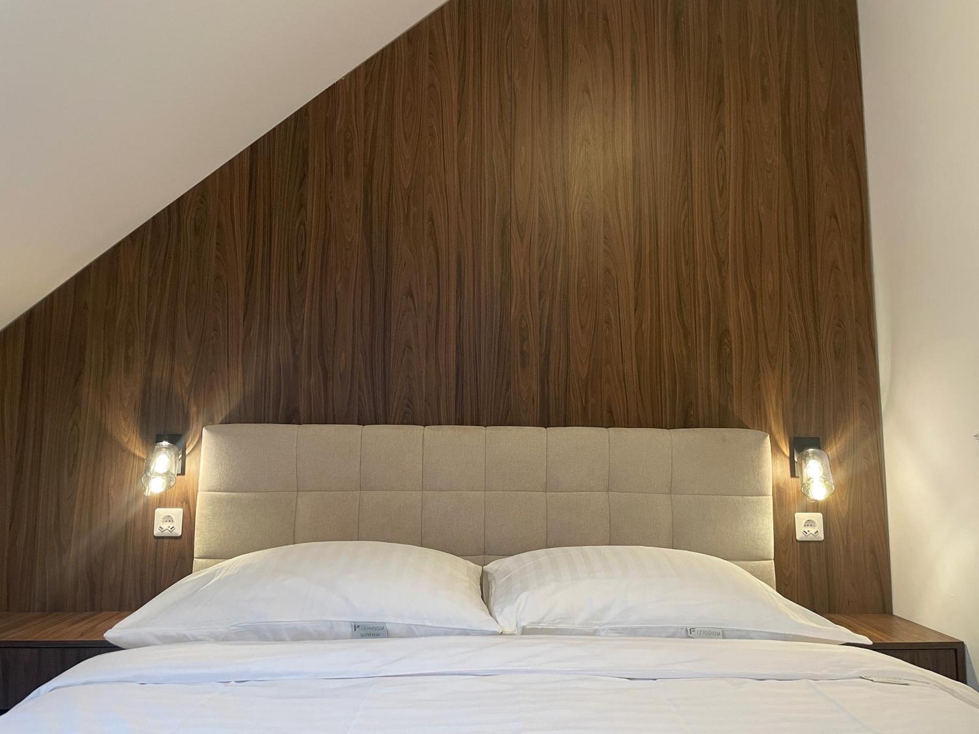 فيلينيه Reich Motel المظهر الخارجي الصورة