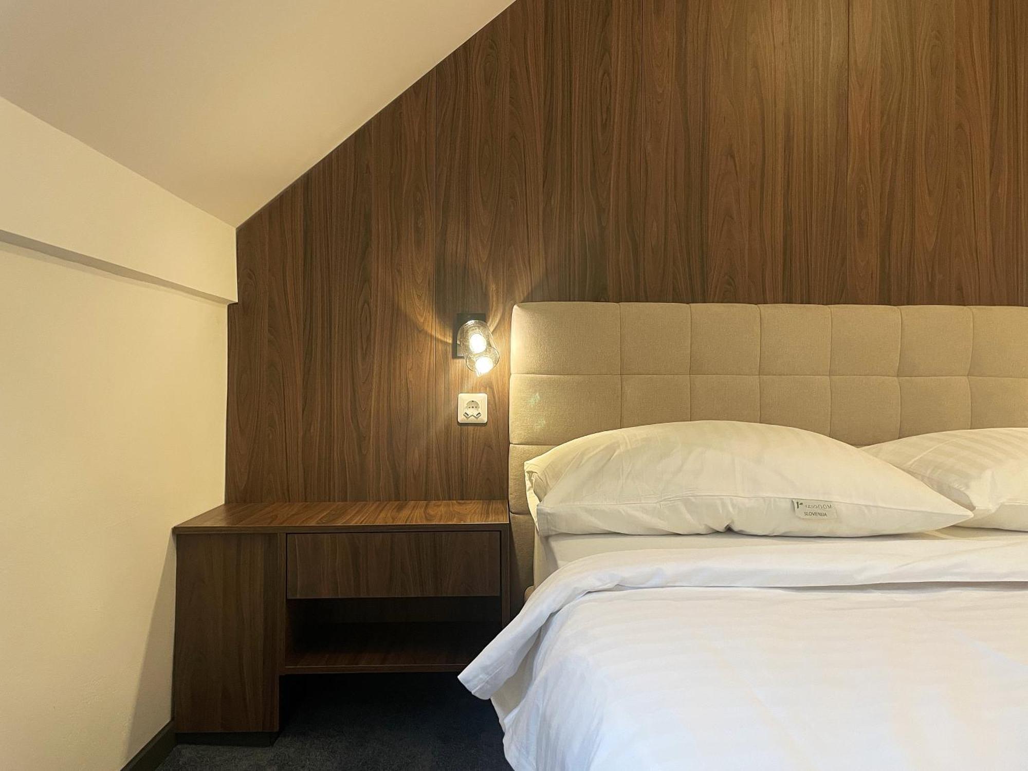 فيلينيه Reich Motel المظهر الخارجي الصورة